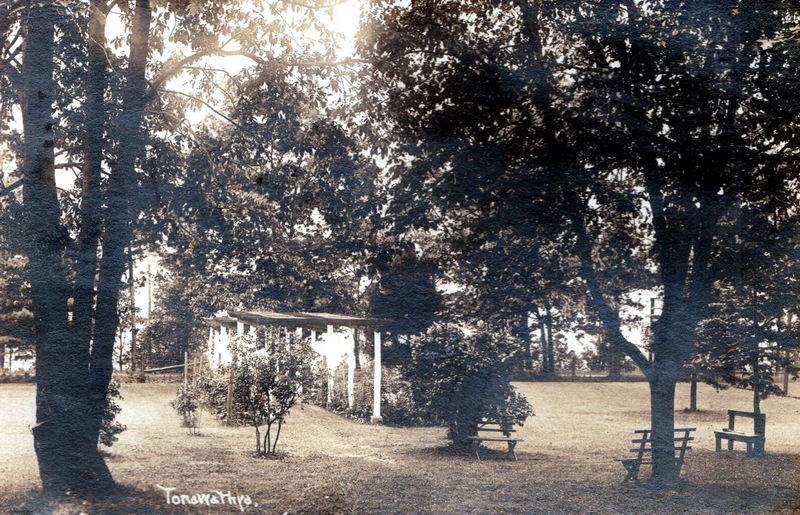 Old Orchard Inn (Tonawanda, Tonawathya Resort) - Vintage Postcard (newer photo)